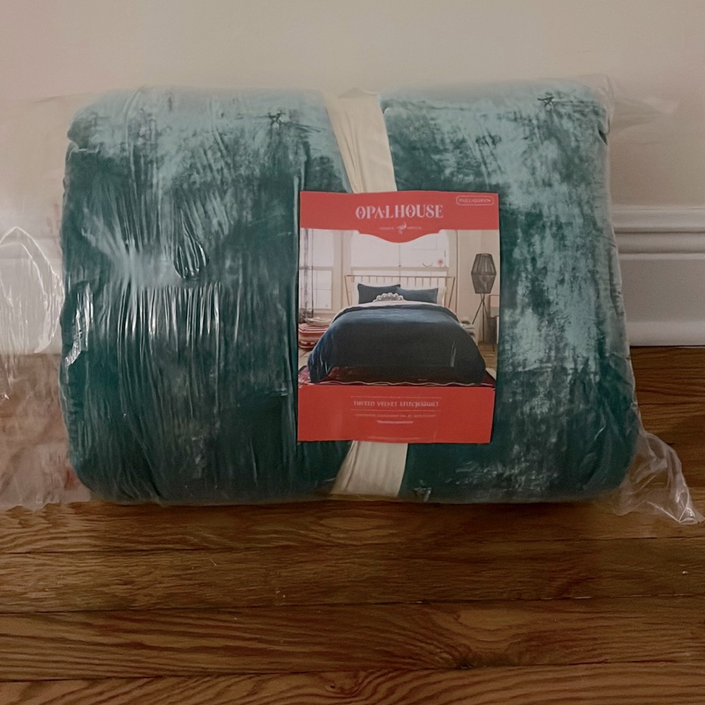 OPALHOUSE VELVET COMFORTER (Teal - Full/Queen)